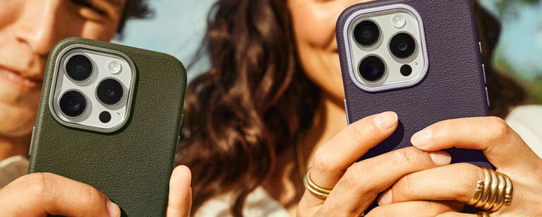 man-and-woman-holding-aesthetic-iphone-cases-Tile